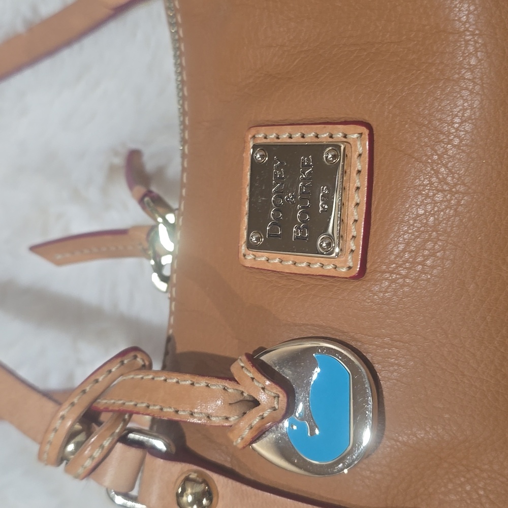 Emma Shoulder Bag - Picture 8 of 12